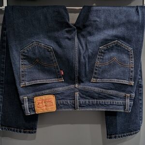 513 Levis, 33wX30L flawless